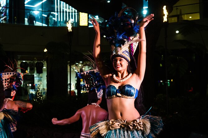 Queens Waikiki Luau with Dinner Buffet and Cultural Activities - Queens Waikiki Luau at International Market Place: the “walk-it-off” Waikiki advantage