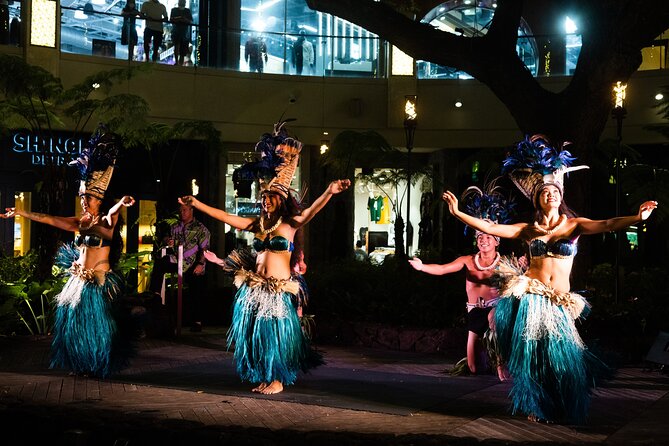 Queens Waikiki Luau with Dinner Buffet and Cultural Activities - Hawaiian-style buffet: what you can expect and how to maximize it