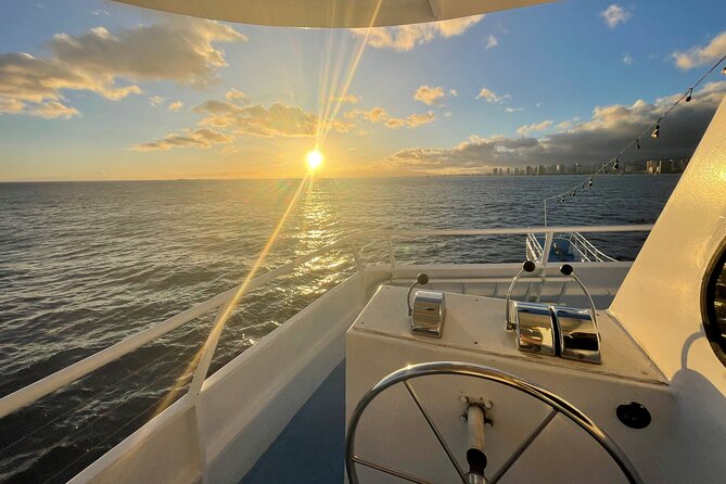 Sunset Dinner Cruise in Honolulu, Hawaii - Value: Why This Cruise Can Be Worth It (and When It Isn’t)