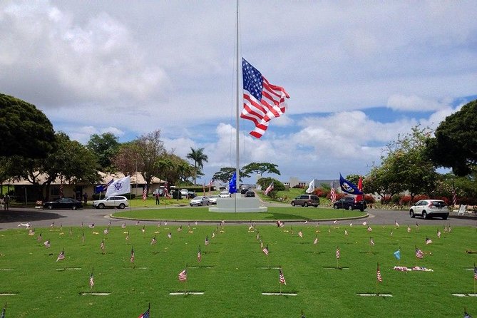 The Best of Pearl Harbor Full Day Tour - Battleship Missouri and USS Bowfin: same war, different perspectives