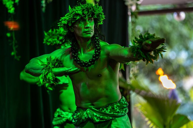 Toa Luau at Waimea Valley, Oahu - Logistics that can make or break your day: driving north, dress code, and Mondays