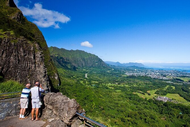 Tour of North Shore & Waimea Waterfall - Key things that make this tour work