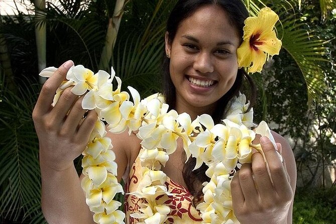 Traditional Airport Lei Greeting on Honolulu Oahu - Should You Book This Airport Lei Welcome?