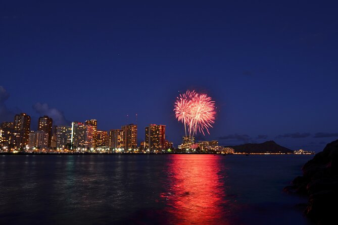 Waikiki: Friday Night Fireworks Catamaran Cruise - Smooth Sailing or a Bumpy Ride?
