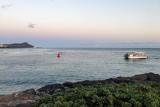 Waikiki Glass Bottom Boat Sunset Cruise - Waikiki Beach Leg: First Views and Getting Your Bearings