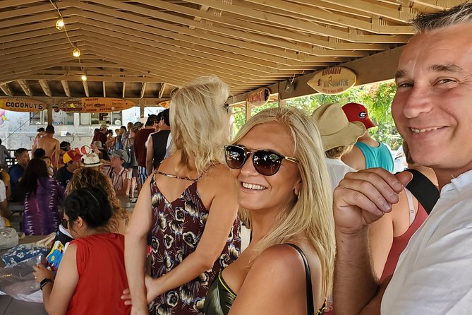 Waikiki: Personal and Custom Tour - 99.9% Customizable - Stop 4: Coral Kingdom for Huli Huli chicken and shopping