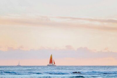Waikiki Sunset Cocktail Sail with Open Bar - Holokai Catamaran drinks: what you actually get