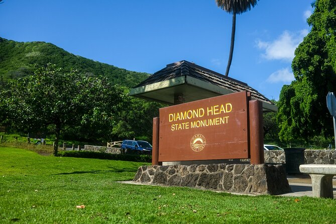 Waikiki Trolley Blue Line Coastline & Local Grindz Hop-on Hop-off - Stop 1: Halona Blowhole photo stop and a quick coast hit