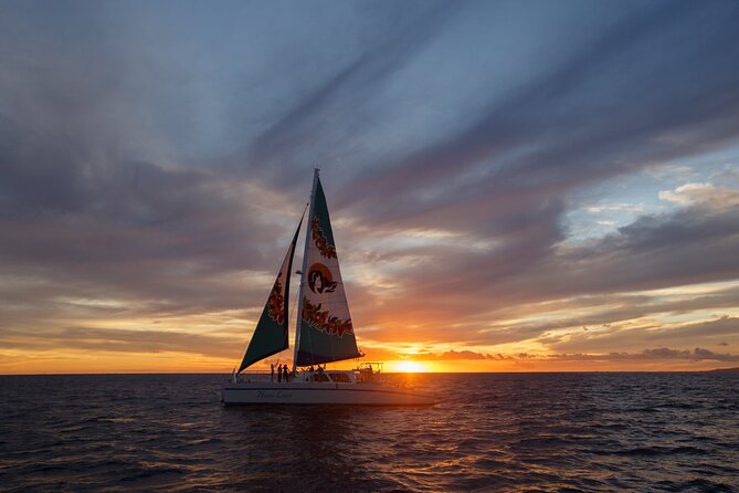 West Oahu Sunset Cocktail Cruise with Appetizers - Waiʻanae Small Boat Harbor: Why this cruise avoids the Waikīkī chaos