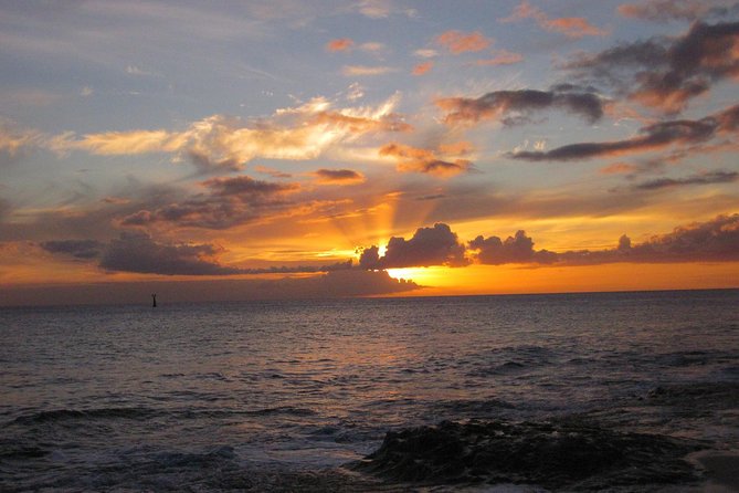 West Oahu Sunset Cocktail Cruise with Appetizers - Weather reality checks, shoes, and the food expectations gap