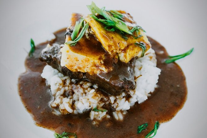 Whale Watching & Late Breakfast Cruise in Honolulu - Food and coffee: 100% Kona, taro bread French toast, and island loco moco